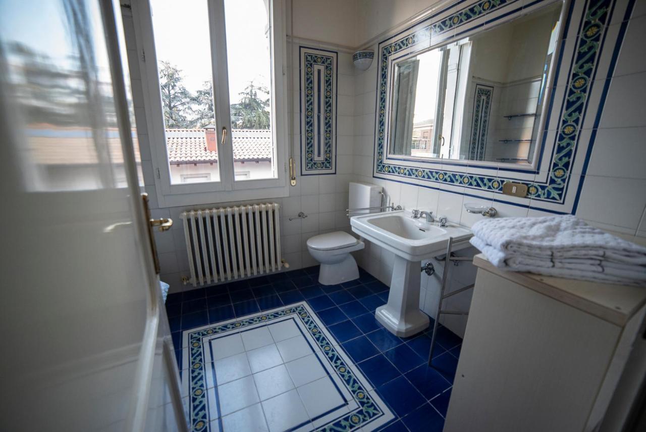 B&B Matteotti Luxury Home Виньола Экстерьер фото